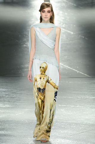 Illustration for article titled That's not a dress, it's a... no wait, that's a dress.